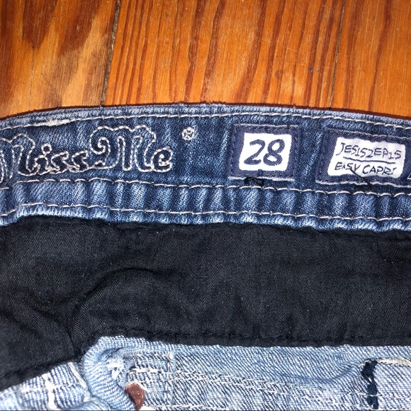 Miss Me Capri - Picture 4 of 4